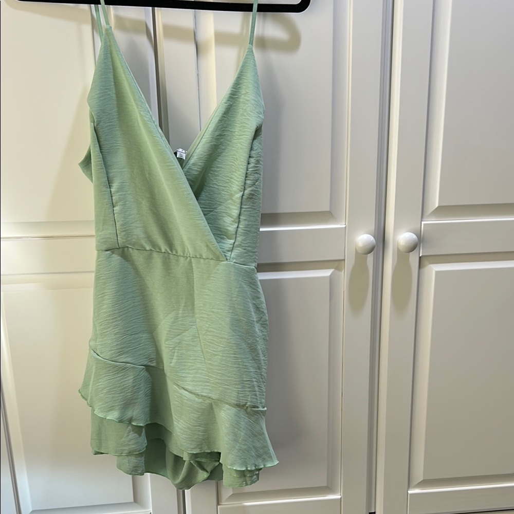 NWT Green Sleeveless Ruffle Dress